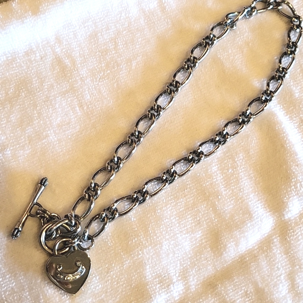 Vintage Juicy Couture Silver Heart Toggle Chain Necklace